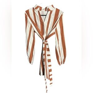 Long sleeve dress v-neck for women color brown size large used condition